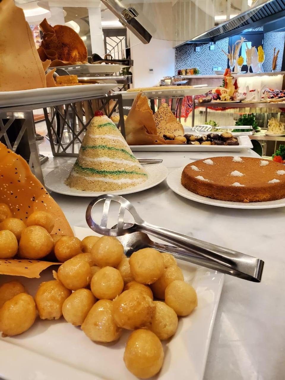 Cheerful Al Waha Unayzah Hotel Унайза Экстерьер фото