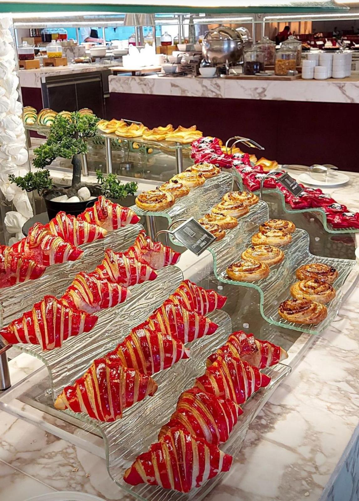 Cheerful Al Waha Unayzah Hotel Унайза Экстерьер фото